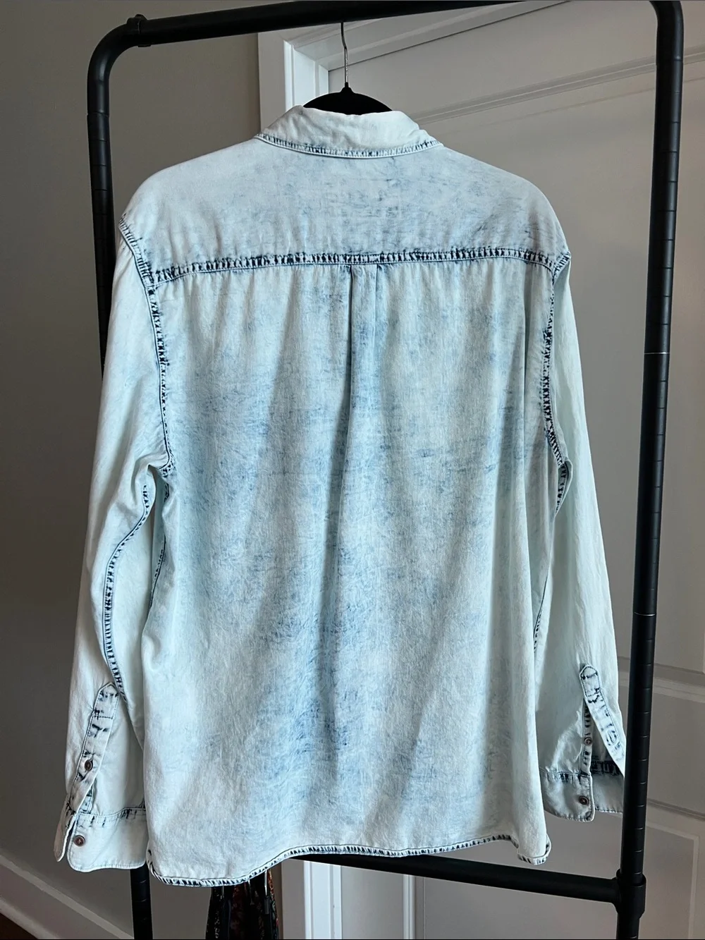 32 Bar Blues Acid Washed 100% Cotton Casual Button Down Shirt size Large